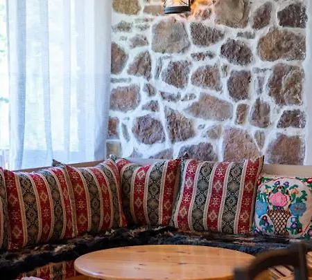 Vila Shen Maria Voskopoja