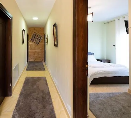 Gasthuis Vila Shen Maria *