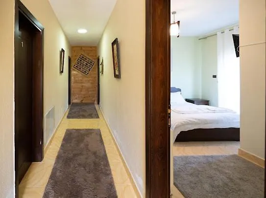 Pensjonat Vila Shen Maria *